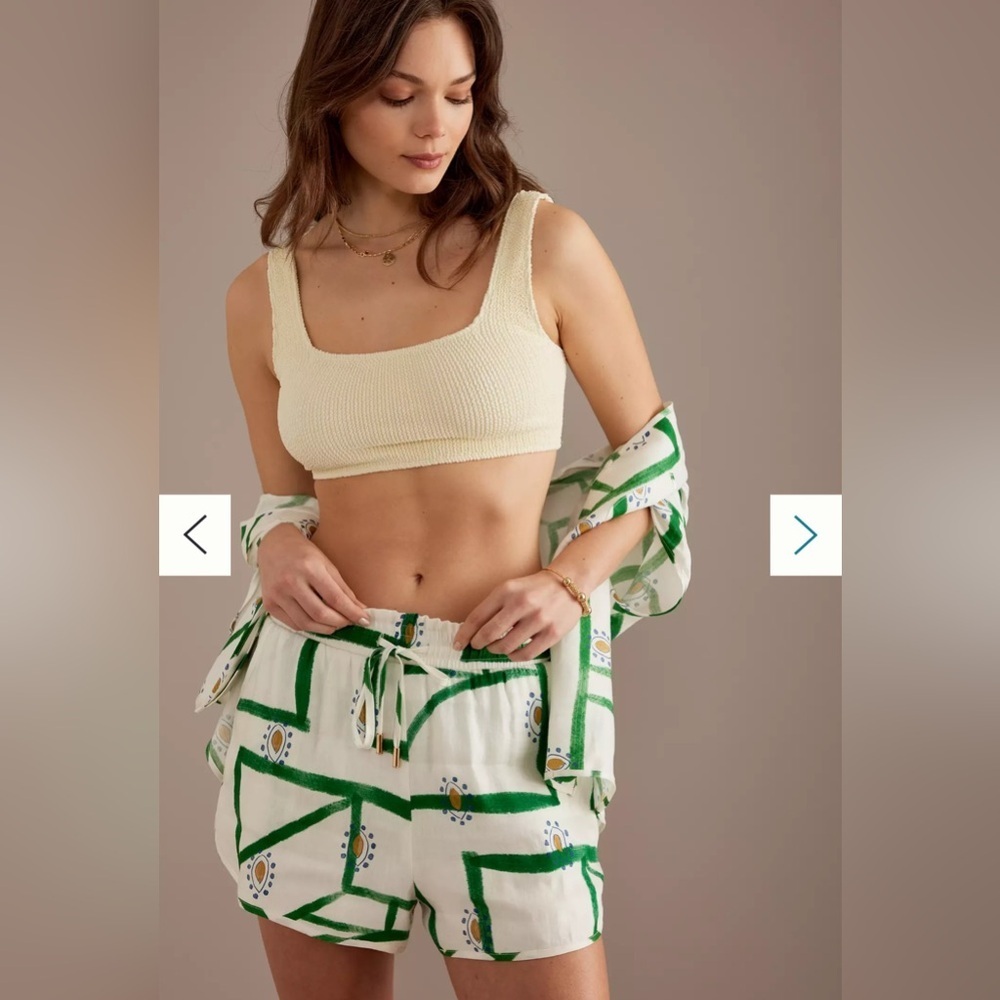 Commense White and Green Short Set with Floral Trim - Picture 6 of 12